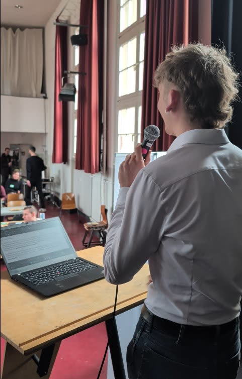 Vortrag mit Mikrofon